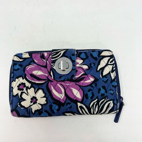 Vera Bradley Turnlock Wallet Womens OS African Violet Floral Quilted - Picture 1 of 8
